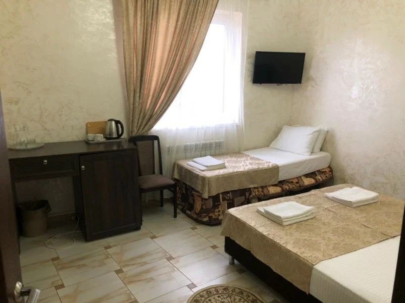 Классический трёхместный